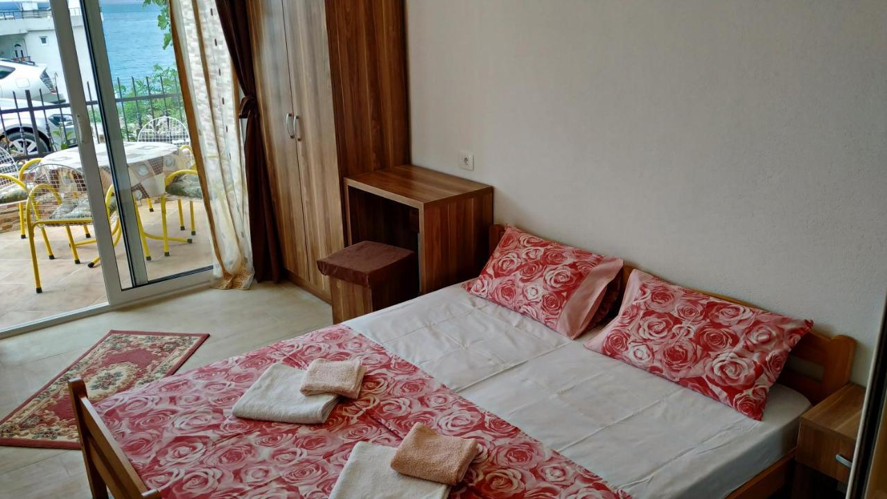 Apartments Abramovic 2 ซูโตมอเร ภายนอก รูปภาพ