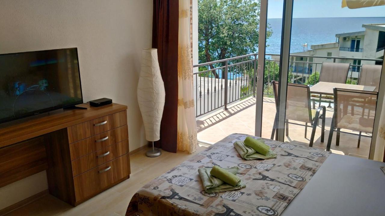 Apartments Abramovic 2 ซูโตมอเร ภายนอก รูปภาพ